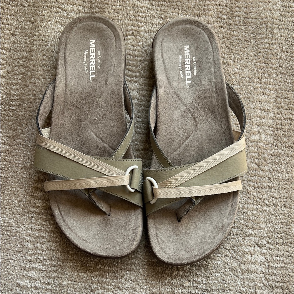 Merrell Women's Olive and Tan Crisscross Slide Sandals